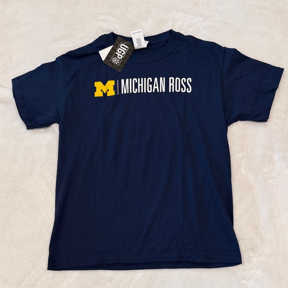 🆕 Youth Medium Michigan Ross Navy Blue T-Shirt